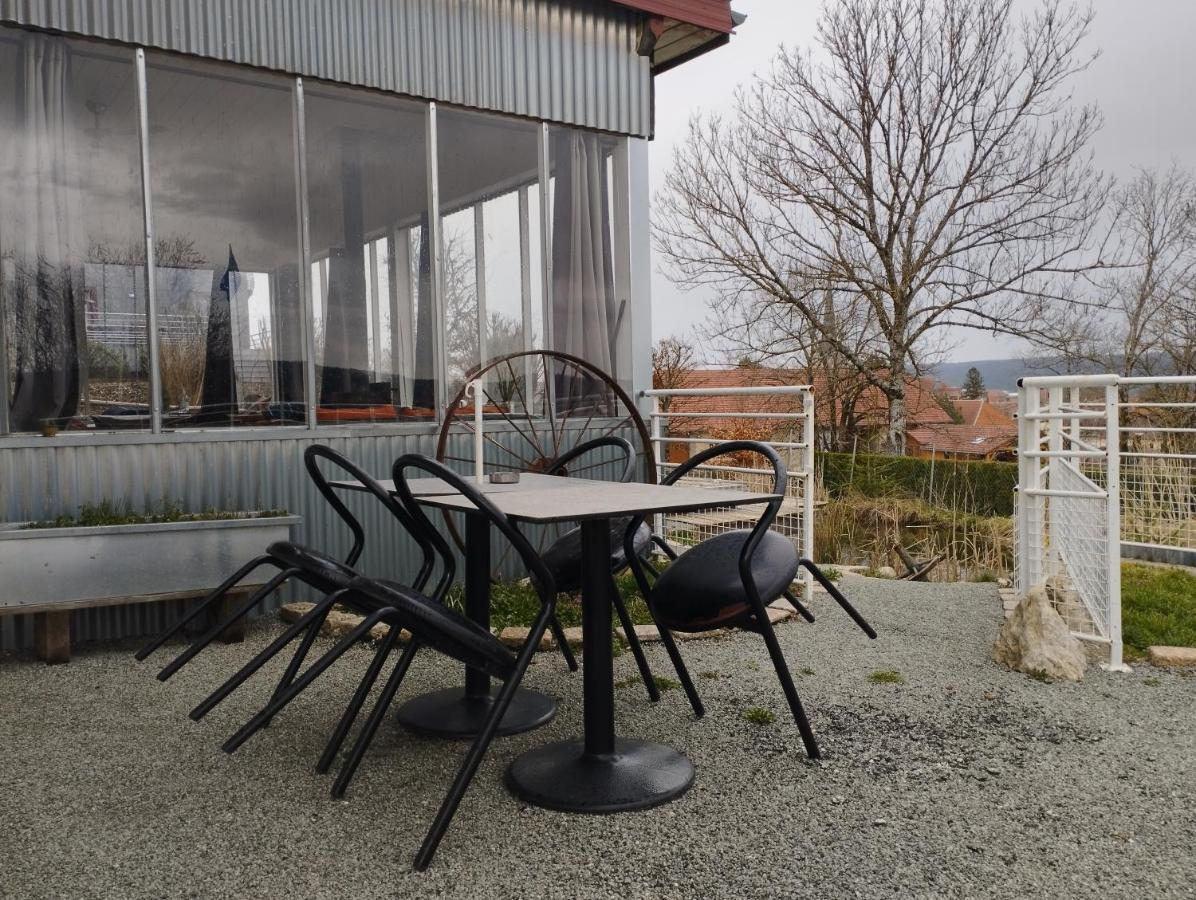 Best Price #3 "La Serre" X4 People Orchamps-Vennes Buitenkant foto